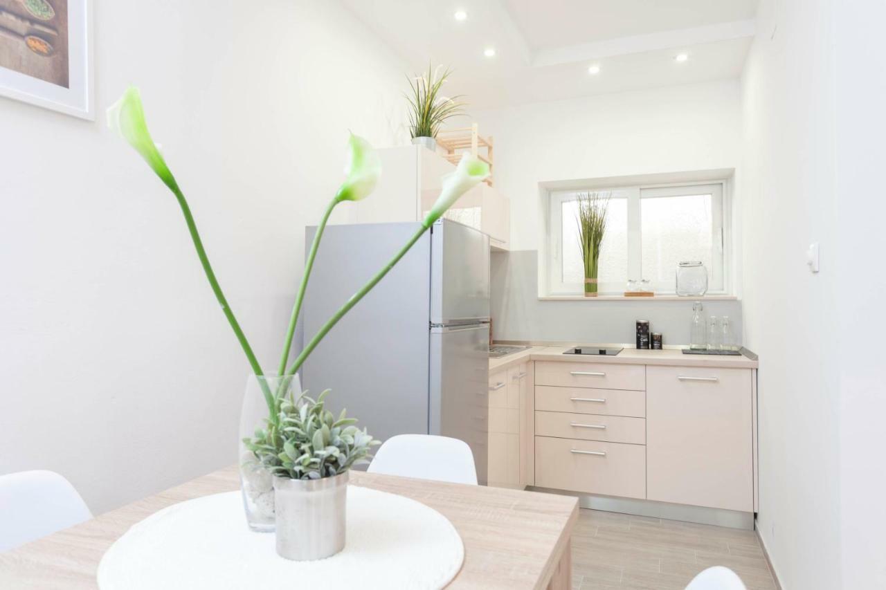 Apartment Mikula Makarska Eksteriør billede